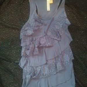 Cute tank eith ruffles